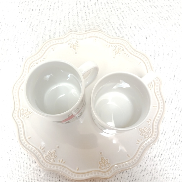 NWOT Disney Mickey and Minnie Mouse Ceramic Christmas Mug Set - Picture 5 of 6